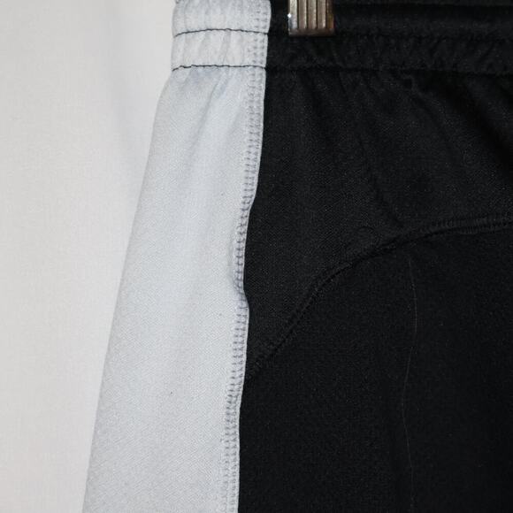 Jordan Basketball Youth Size Large (L G G) Shorts Active Dri Fit 12-13 years - Picture 8 of 11